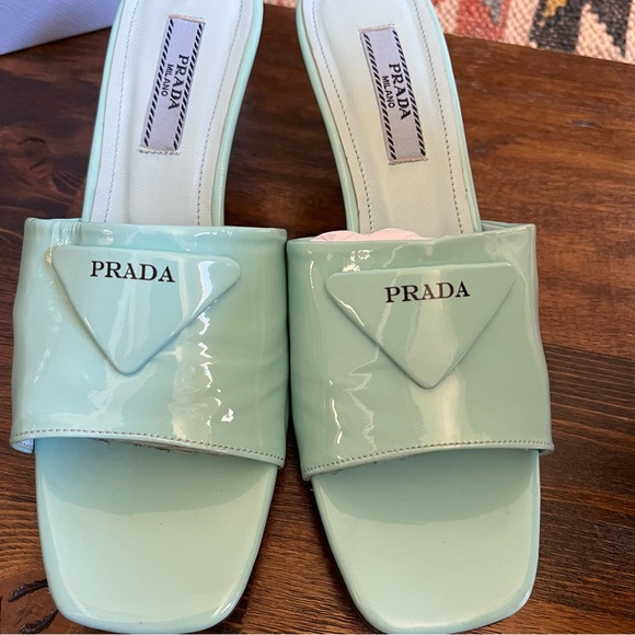 Prada Triangle Logo Spazzolato Glossy Leather 65mm Sandals $1,100 Used Twice! - Picture 5 of 15